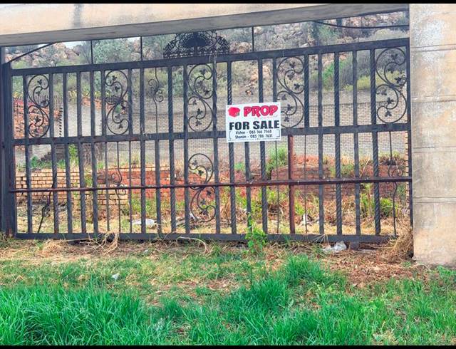 LAND FOR SALE IN LAUDIUM